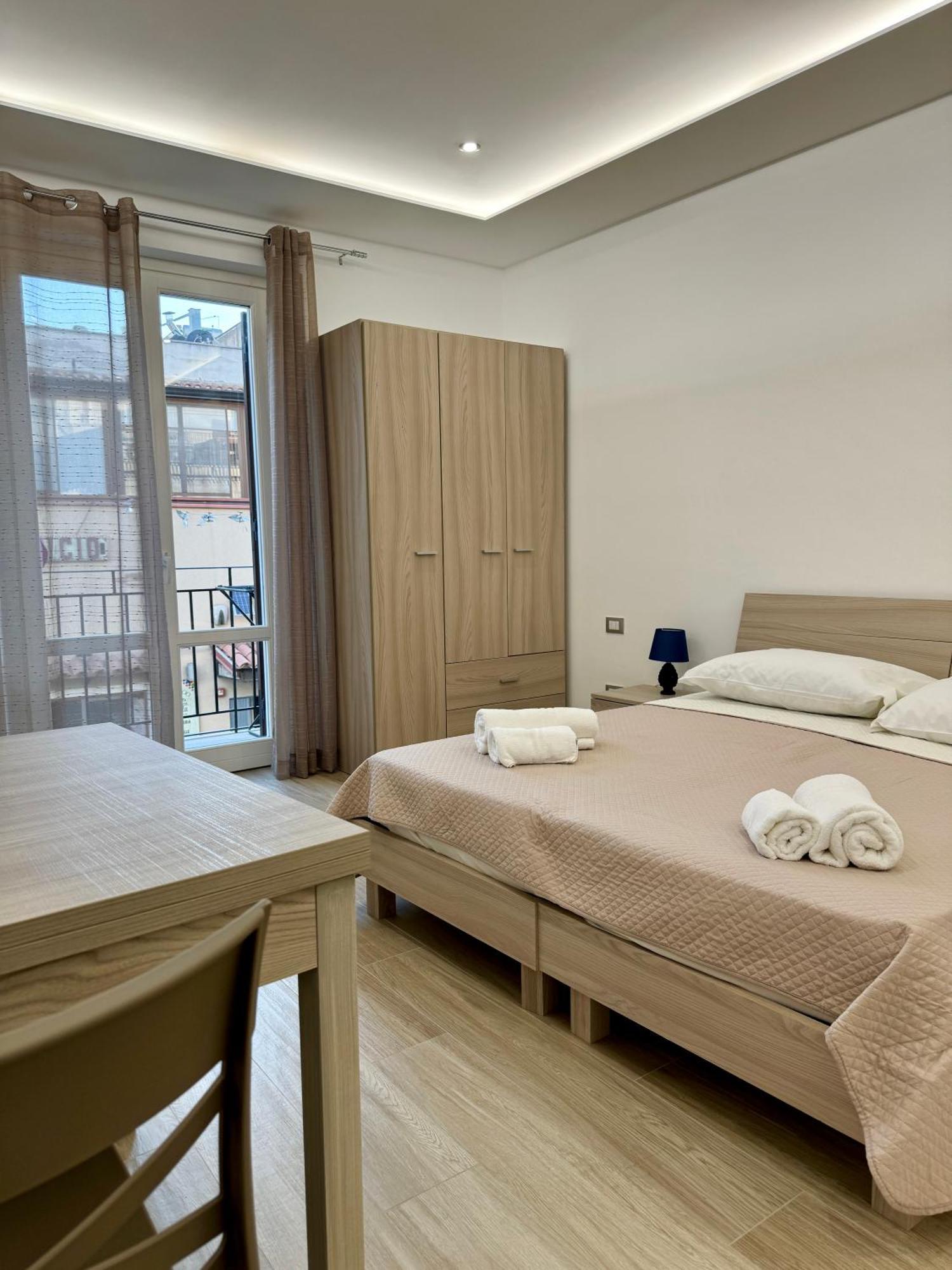 Terrasini Center Apartments Exterior photo